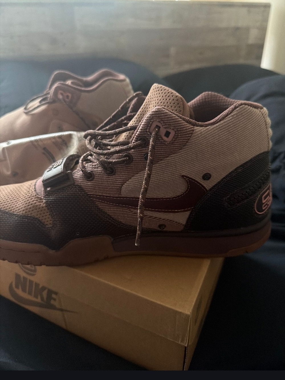 Nike Men’s Mid-Top Sneakers in Brown and Dark Brown